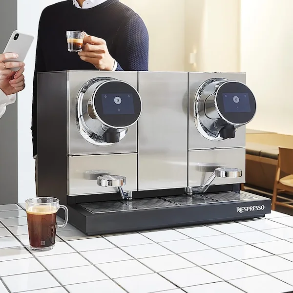 Momento Coffee & Coffee M200 machine